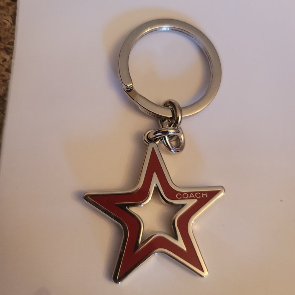 COACH -Signature Red Enamel Star Keychain/ Bag Charm/Key Ring. Brand New.Vintage - Picture 5 of 11